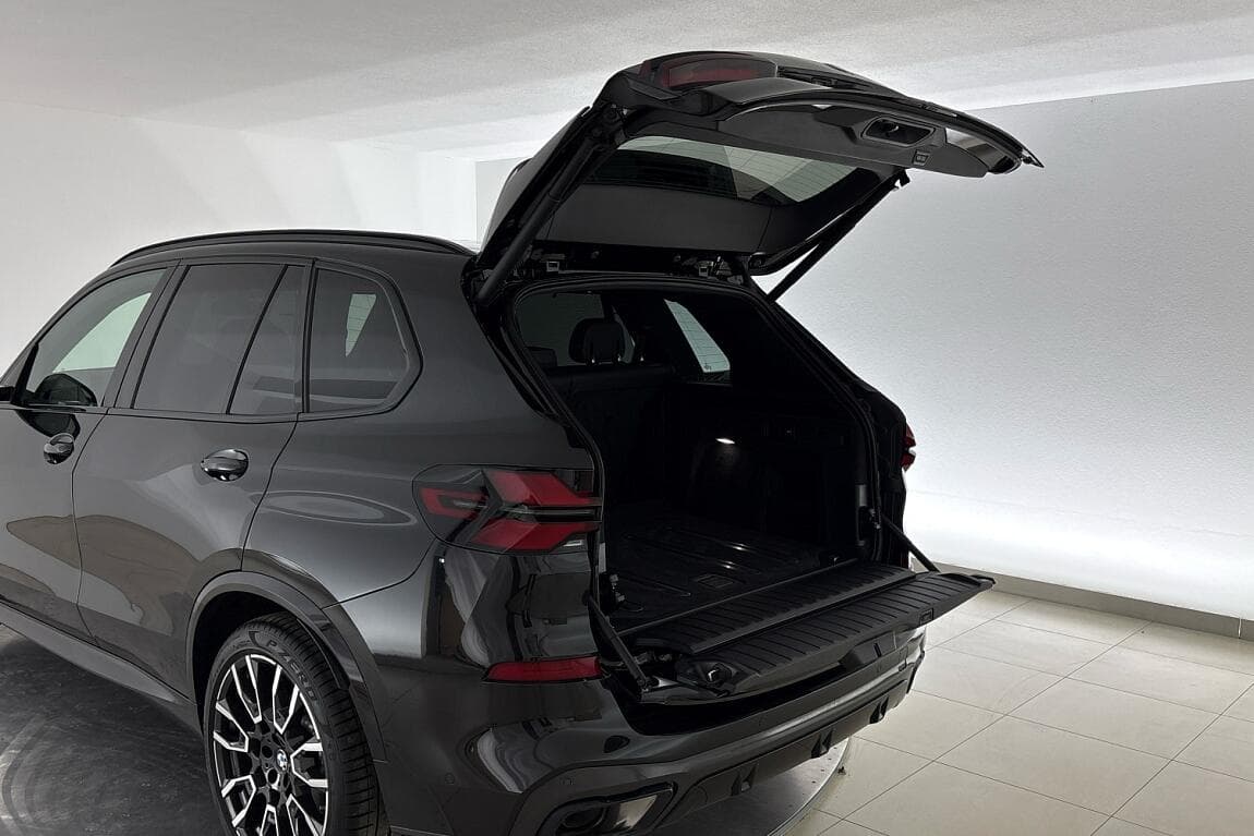 2023 BMW X5 - 10