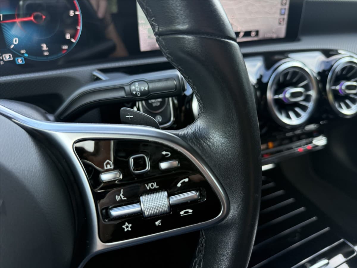 2019 Mercedes-Benz CLA - 12