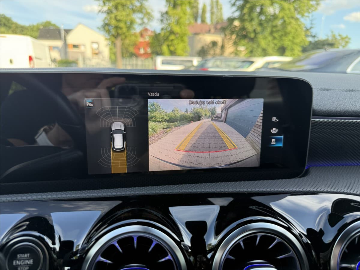 2019 Mercedes-Benz CLA - 18