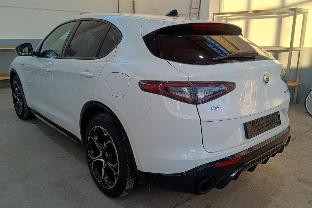 2024 Alfa Romeo STELVIO - 4