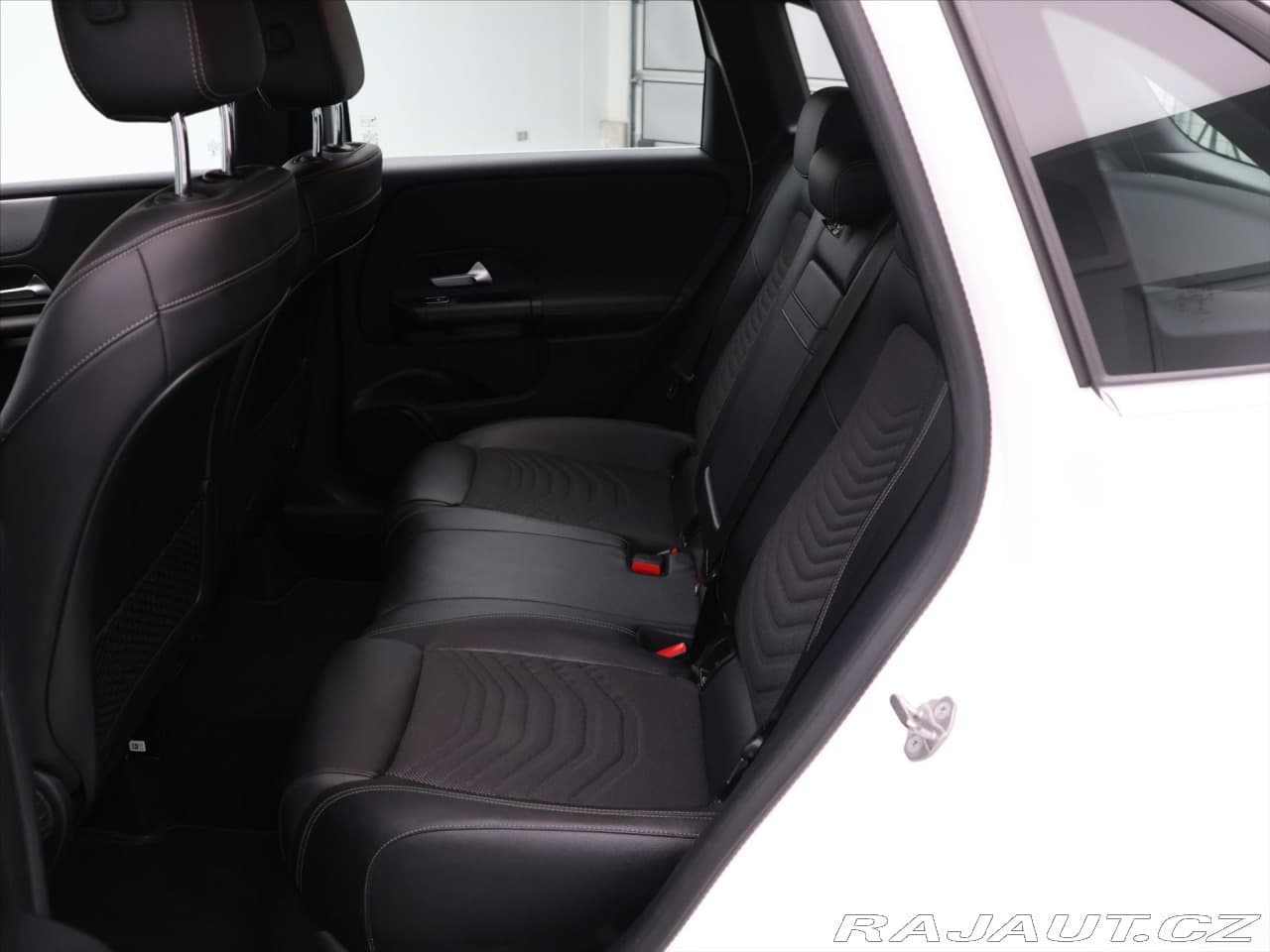 2020 Mercedes-Benz B-CLASS - 16