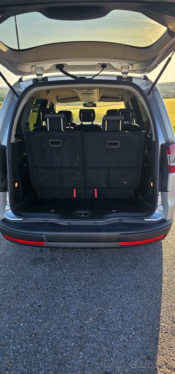 2012 Ford GALAXY - 12