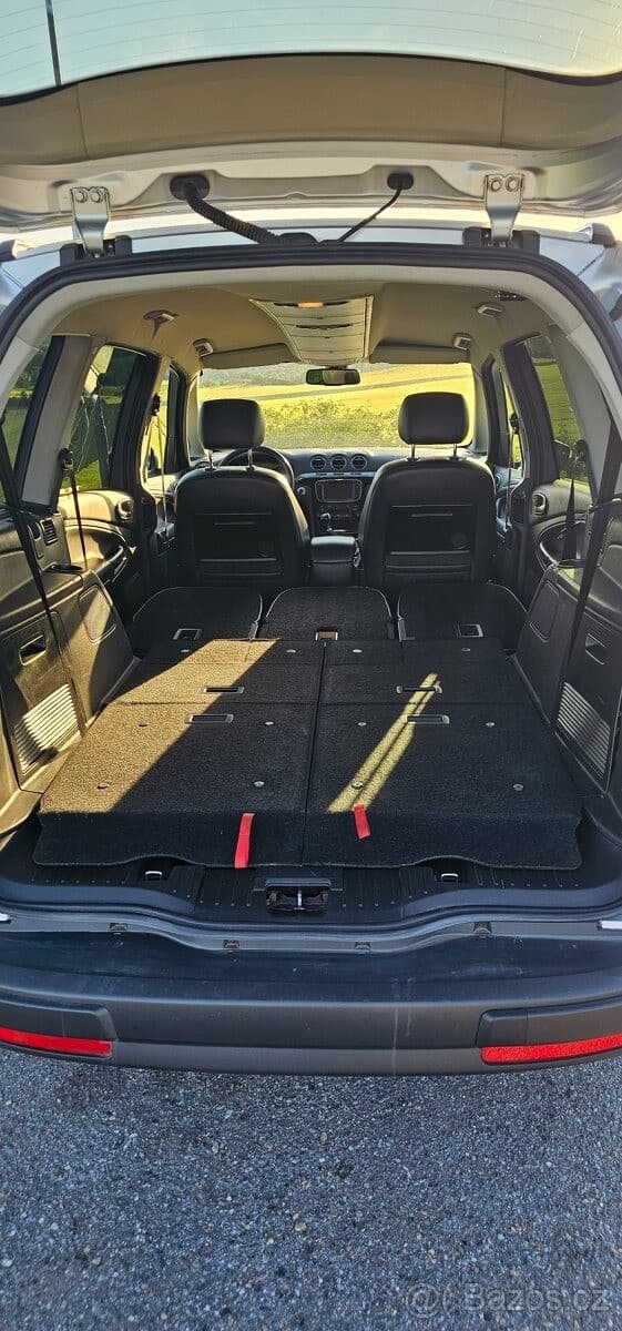 2012 Ford GALAXY - 14