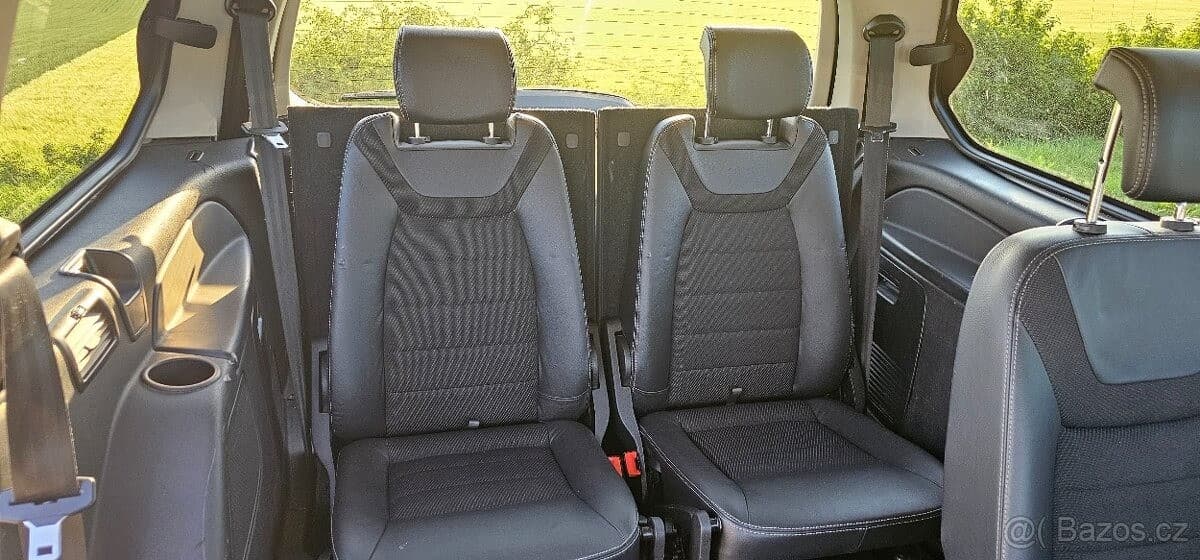 2012 Ford GALAXY - 7