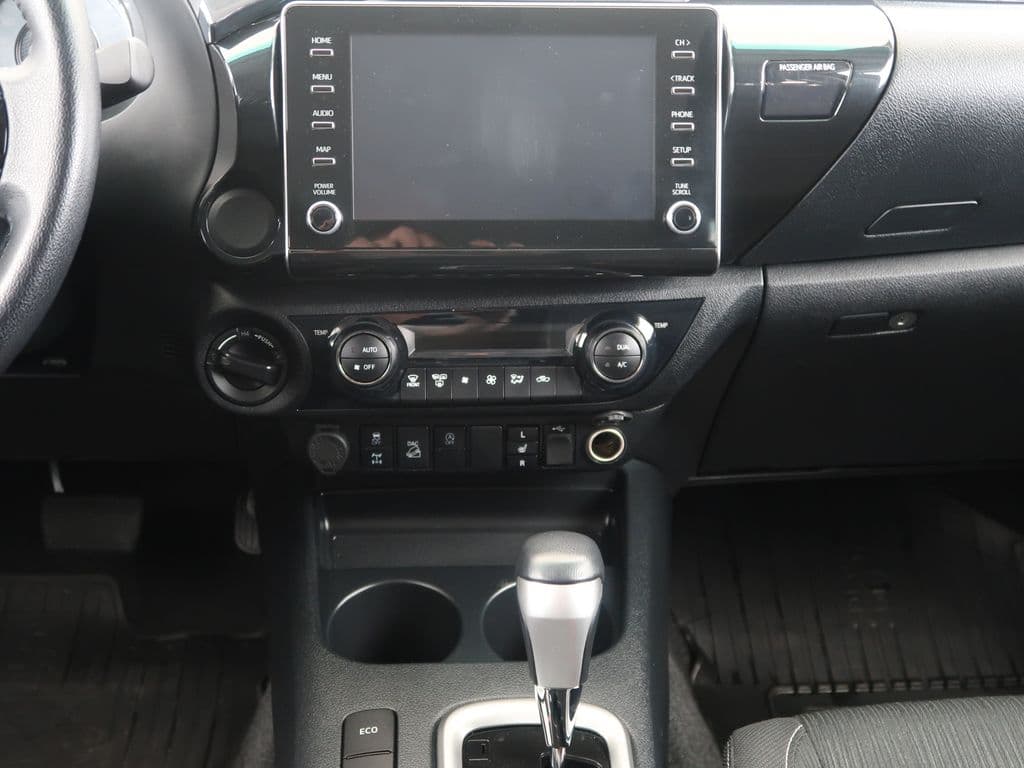 2023 Toyota HILUX - 17