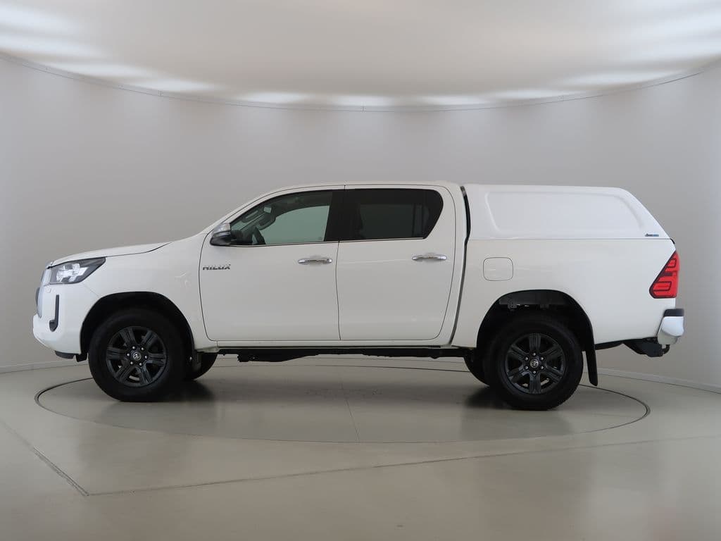 2023 Toyota HILUX - 8