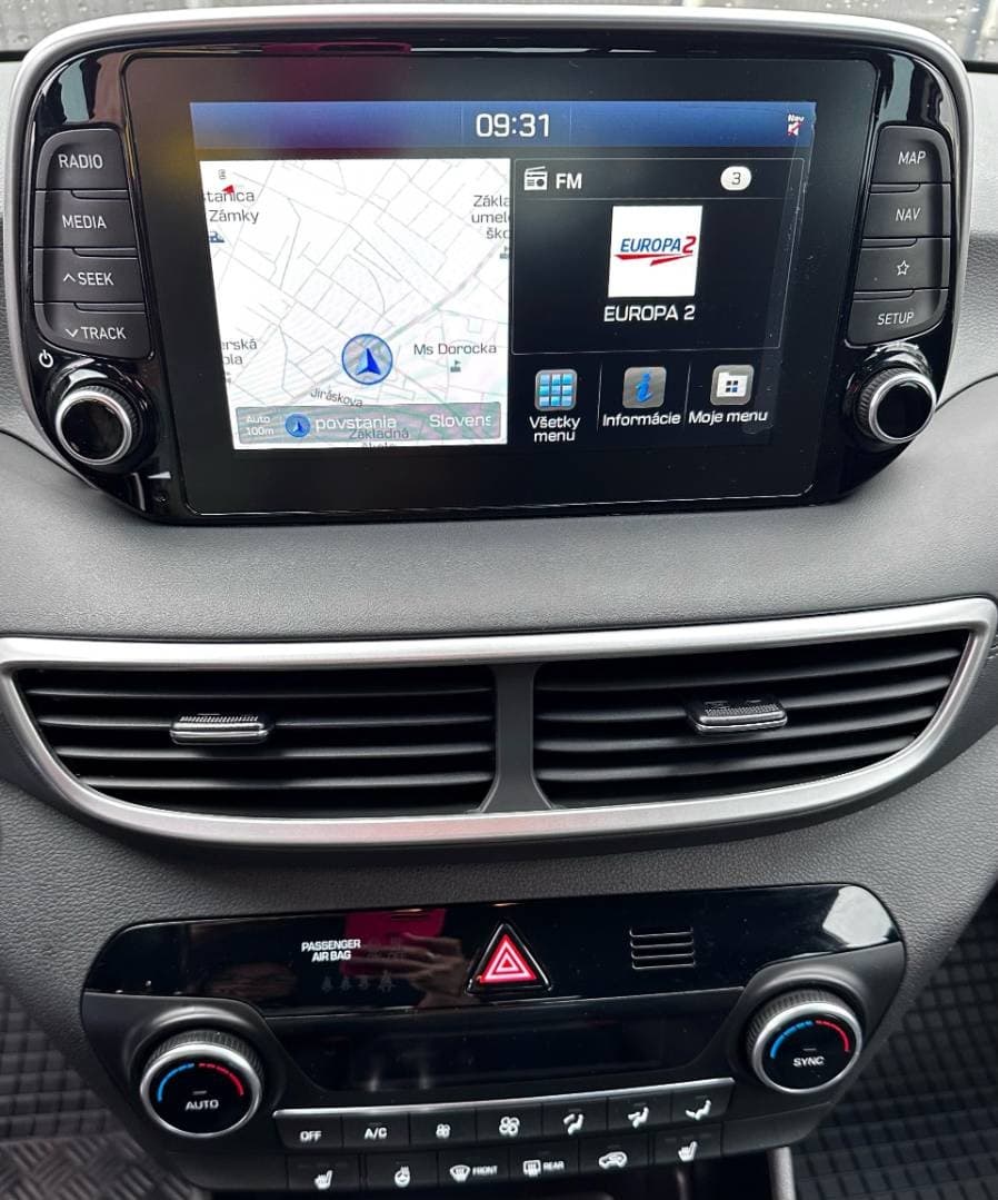 2019 Hyundai TUCSON - 16