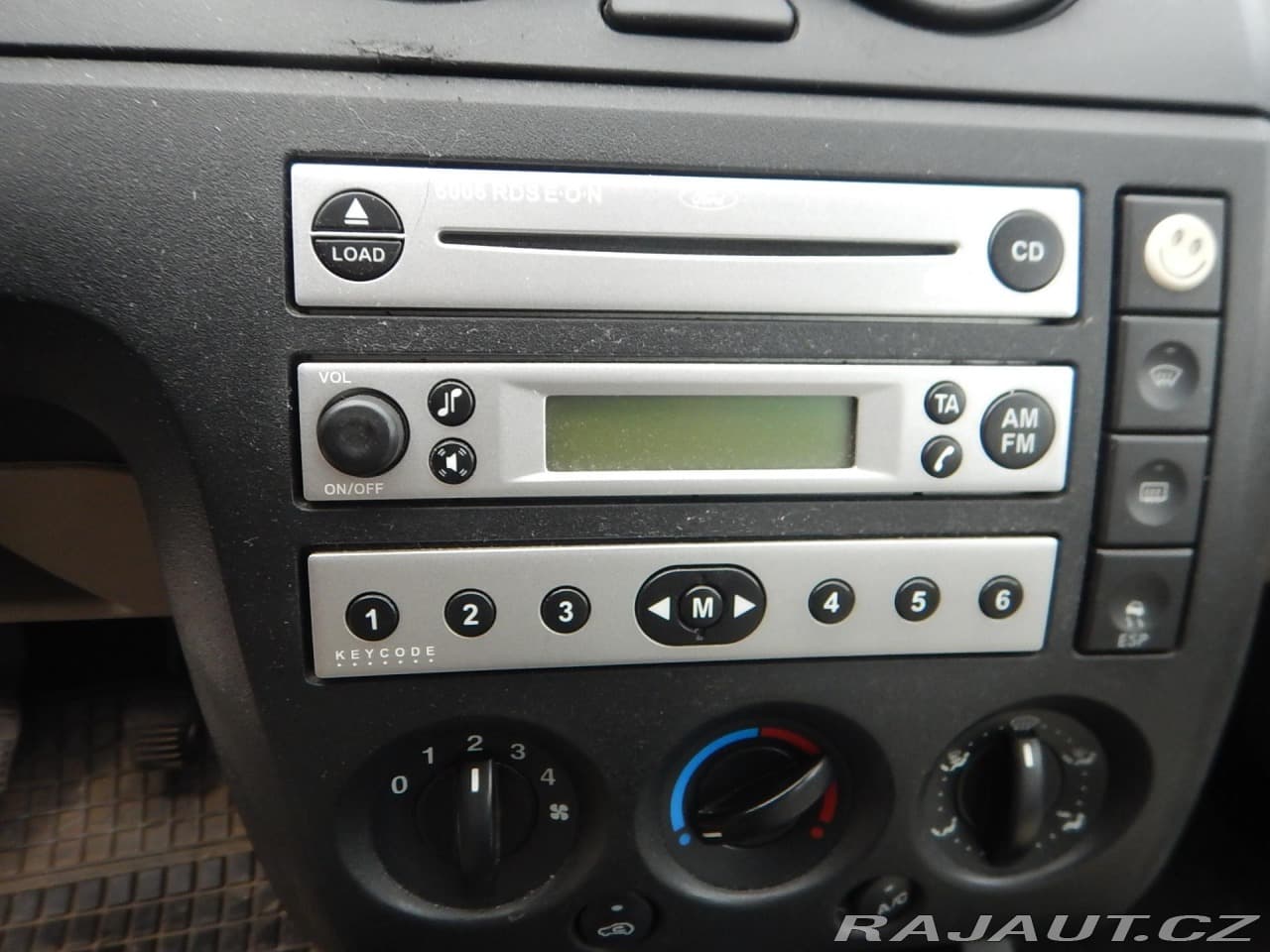 2004 Ford FIESTA - 20