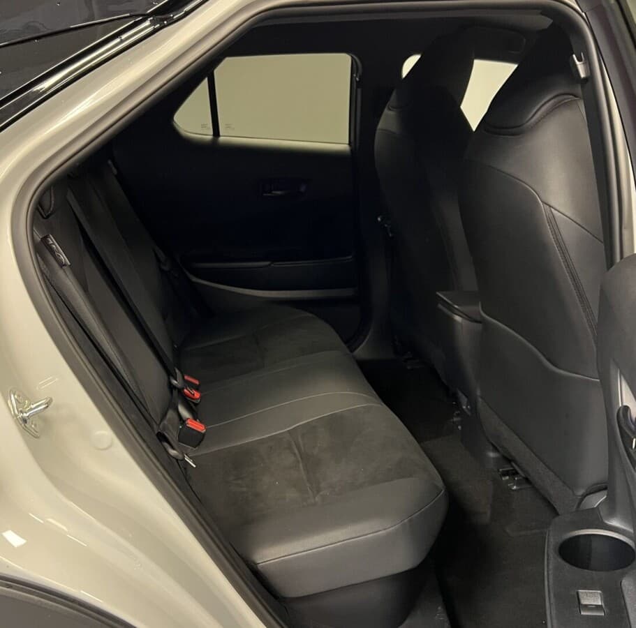 2025 Toyota C-HR - 14