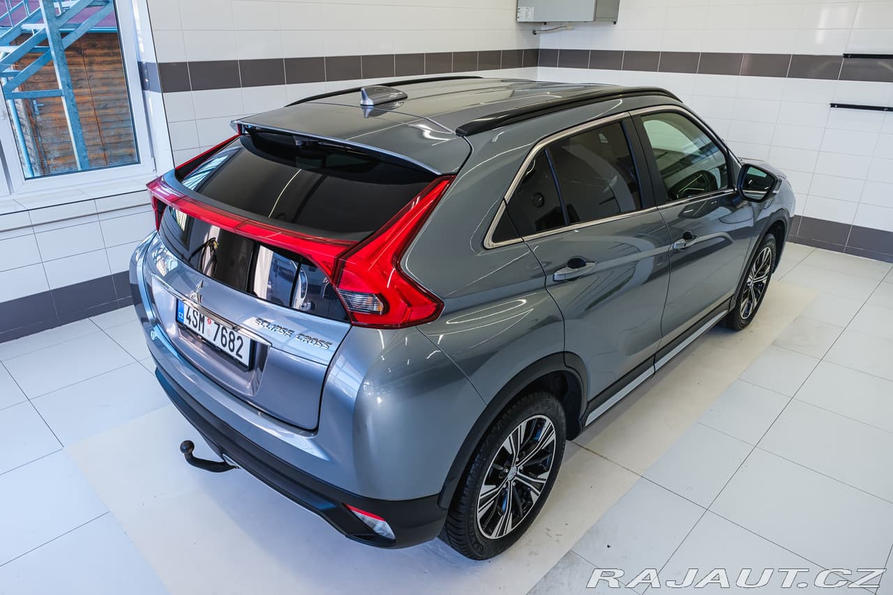 2018 Mitsubishi ECLIPSE - 10