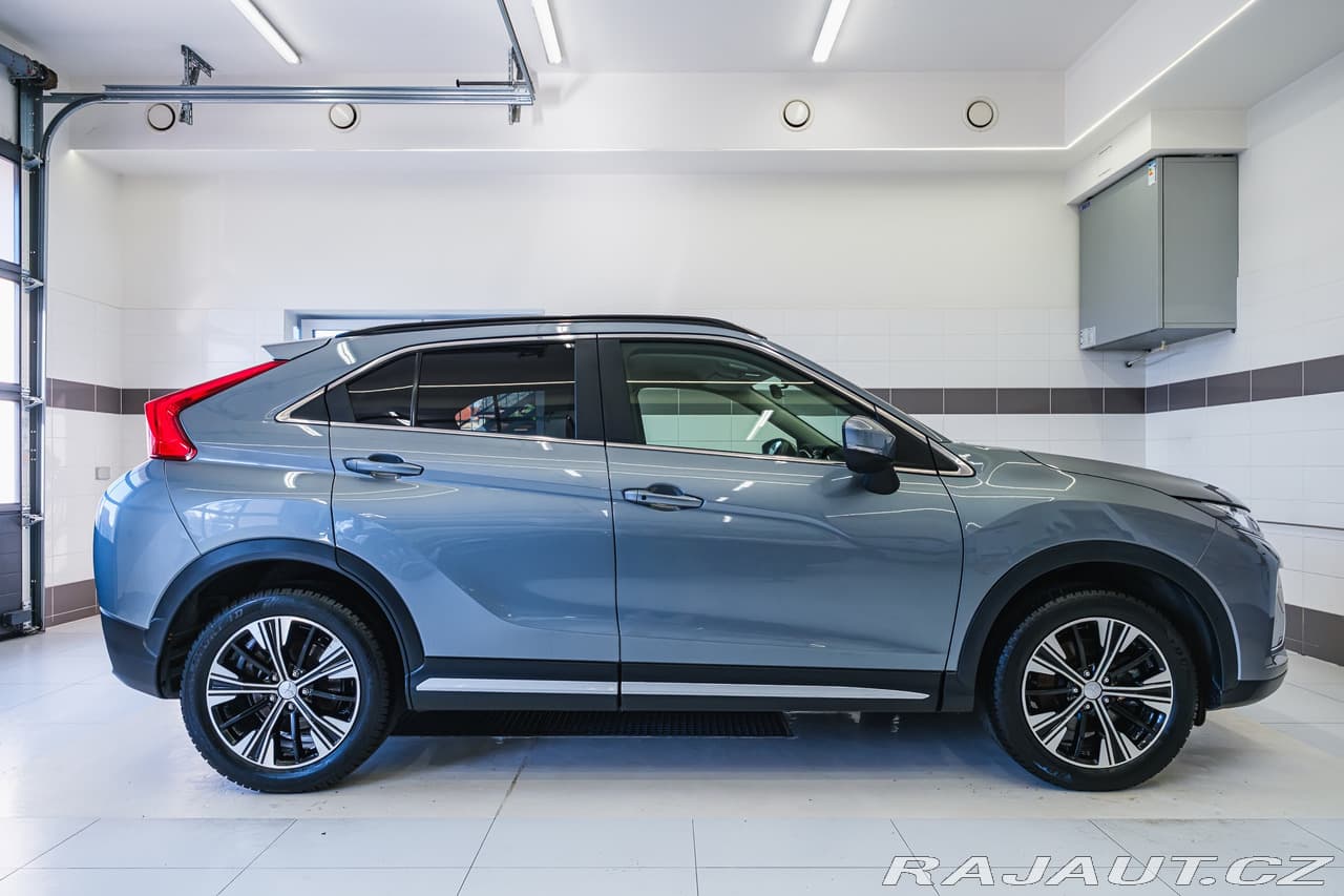 2018 Mitsubishi ECLIPSE - 12