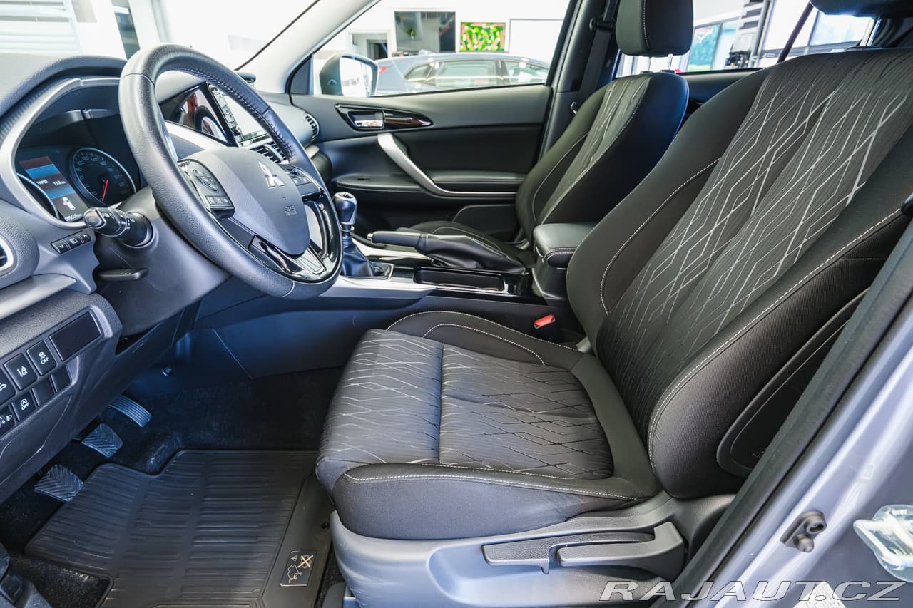 2018 Mitsubishi ECLIPSE - 19