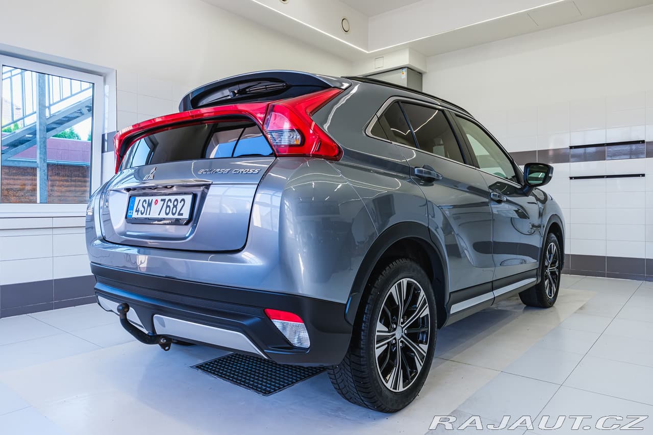 2018 Mitsubishi ECLIPSE - 9