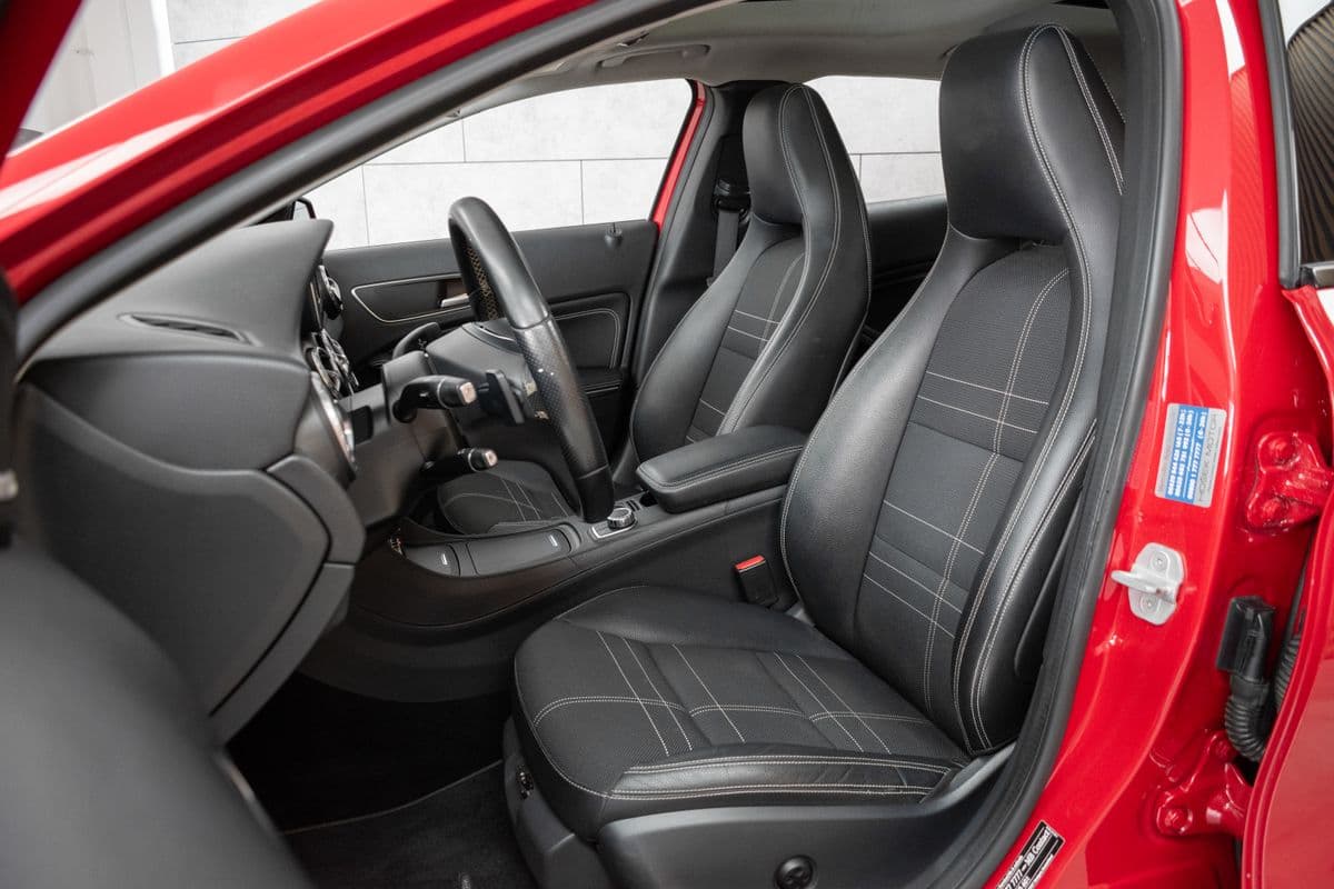 2014 Mercedes-Benz GLA - 11