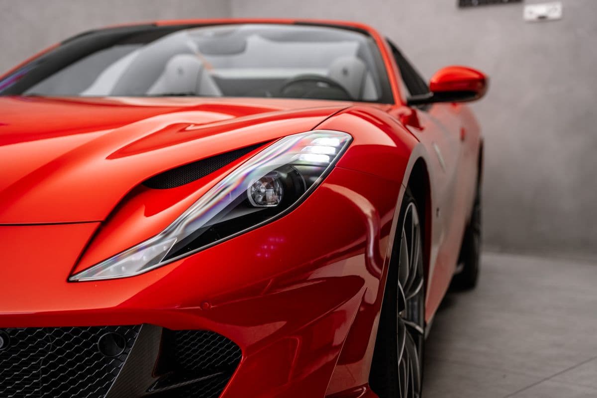 2021 Ferrari 812 - 10