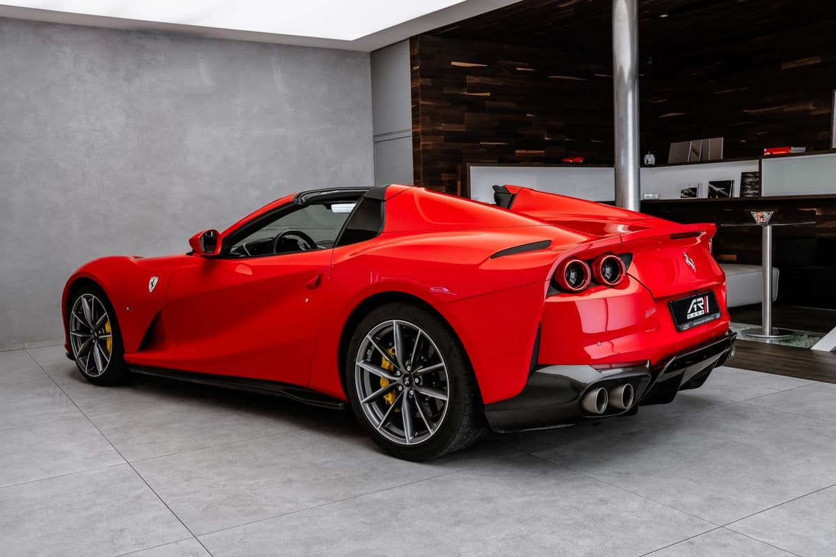 2021 Ferrari 812 - 19