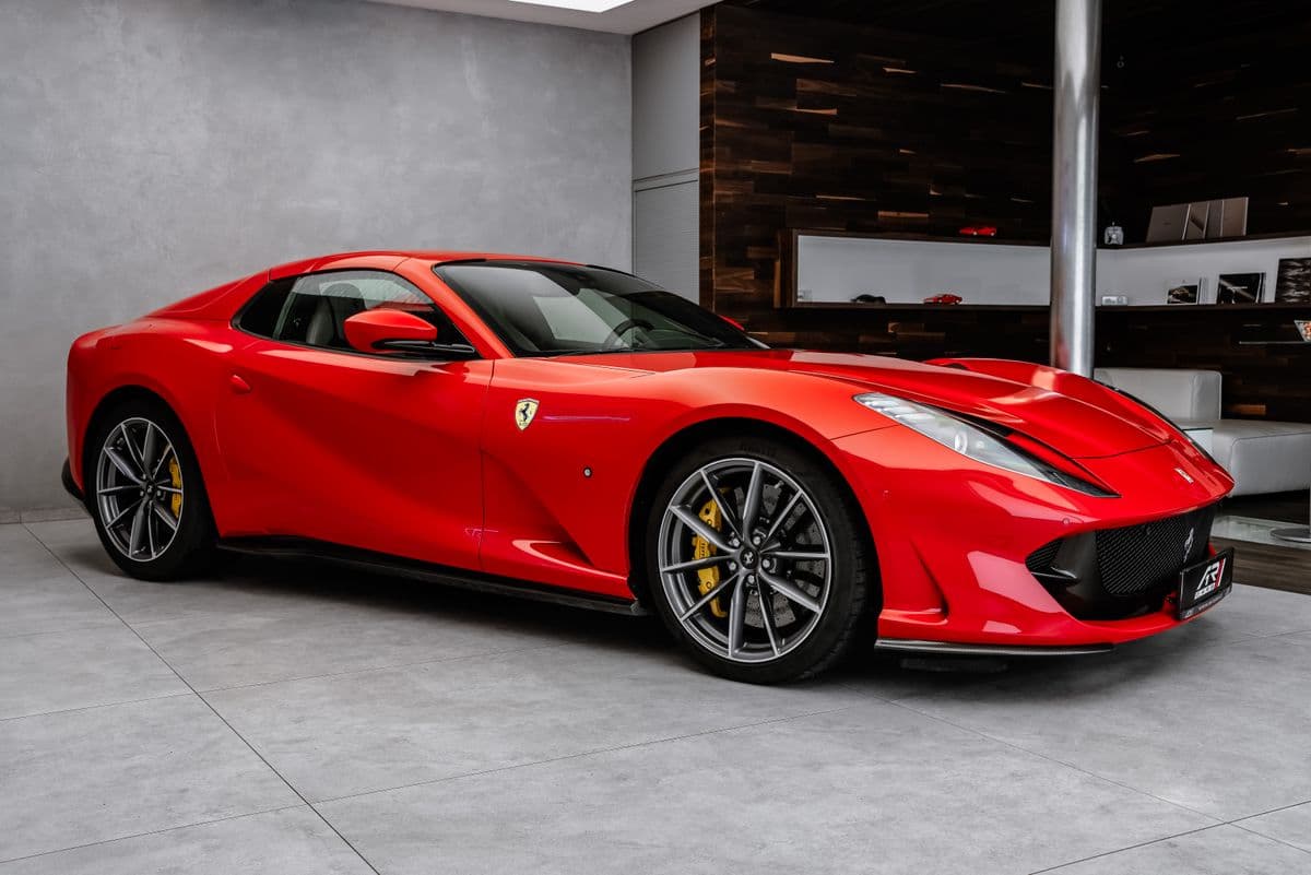 2021 Ferrari 812 - 6