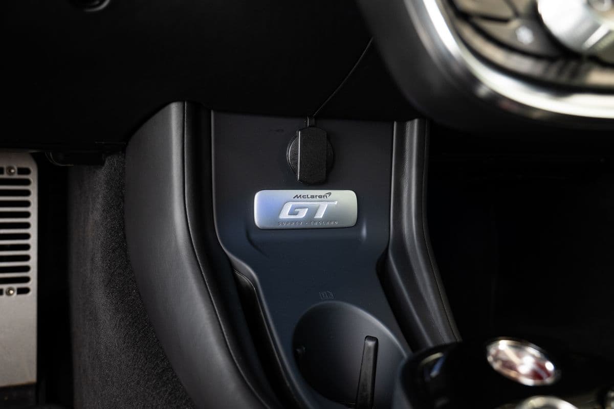 2022 McLaren OSTATNÍ - 19