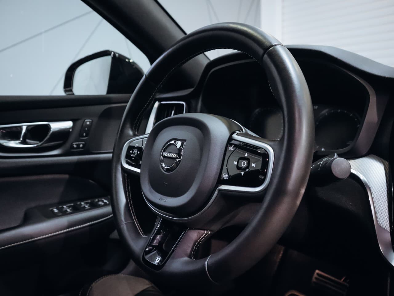 2020 Volvo S60 - 13