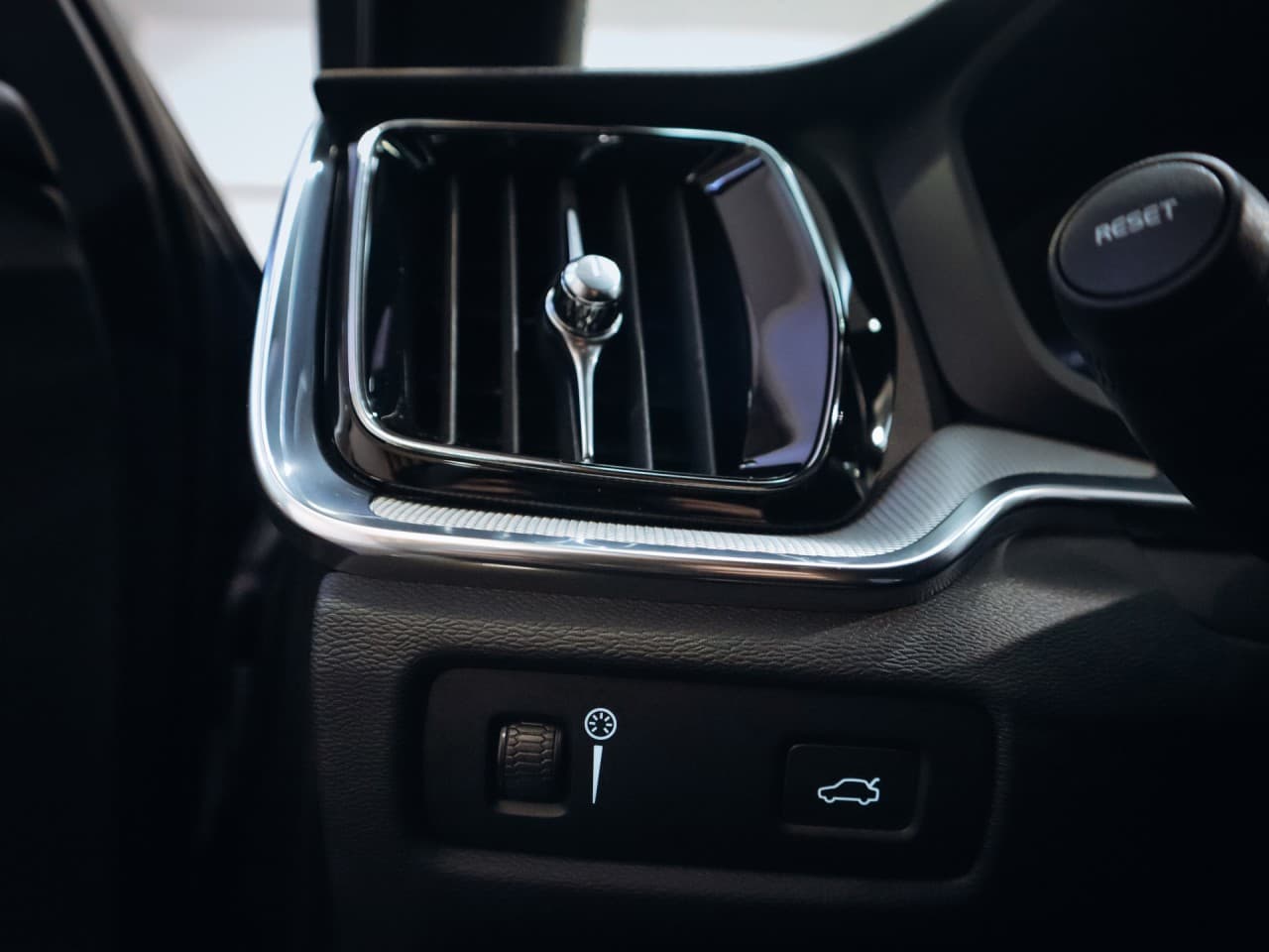2020 Volvo S60 - 18