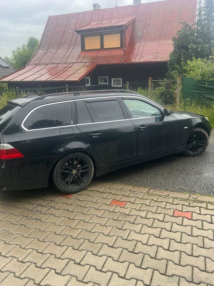 BMW 5-SERIES - 8