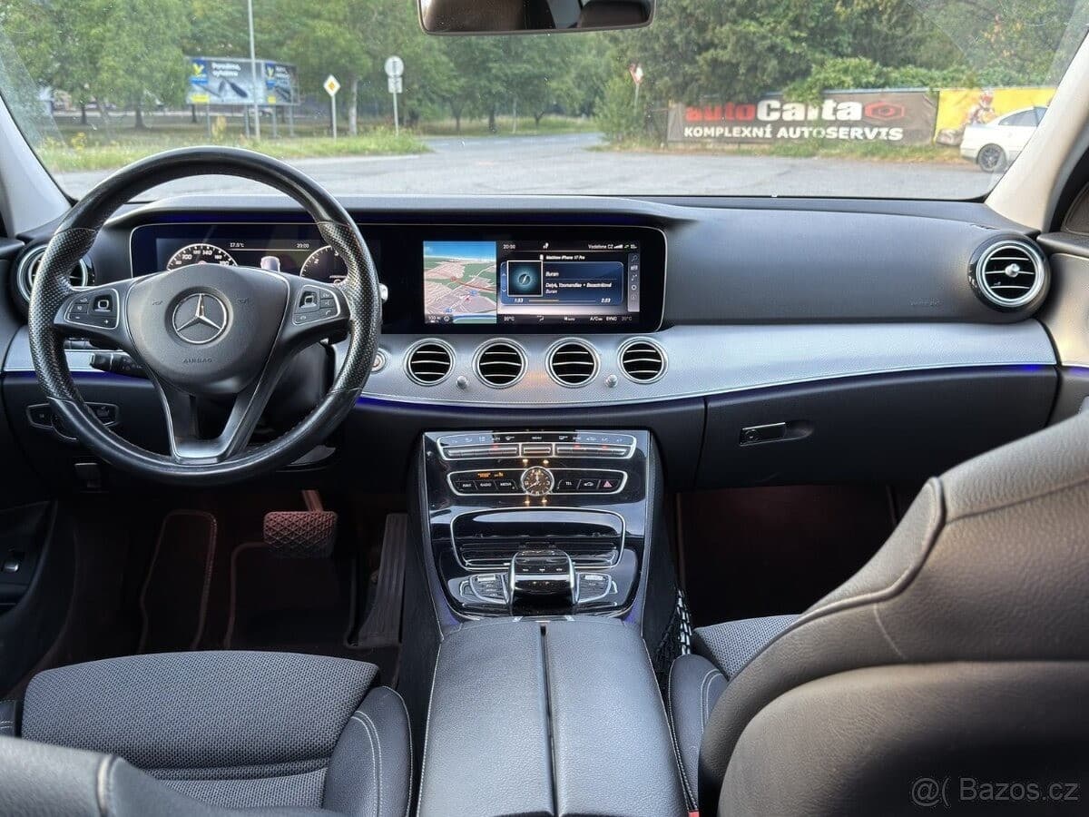 2018 Mercedes-Benz E-CLASS - 7