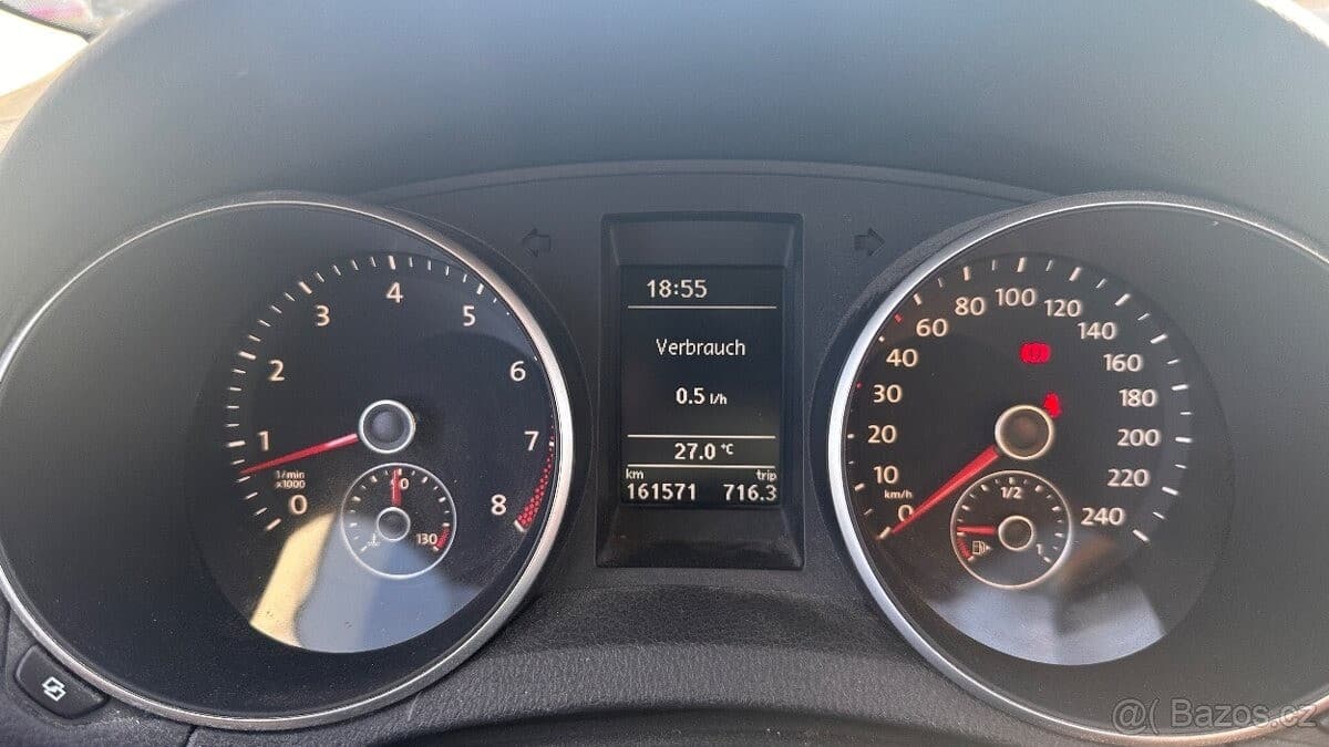 2010 Volkswagen GOLF - 16