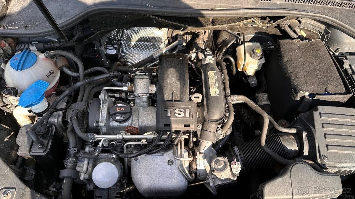 2010 Volkswagen GOLF - 17