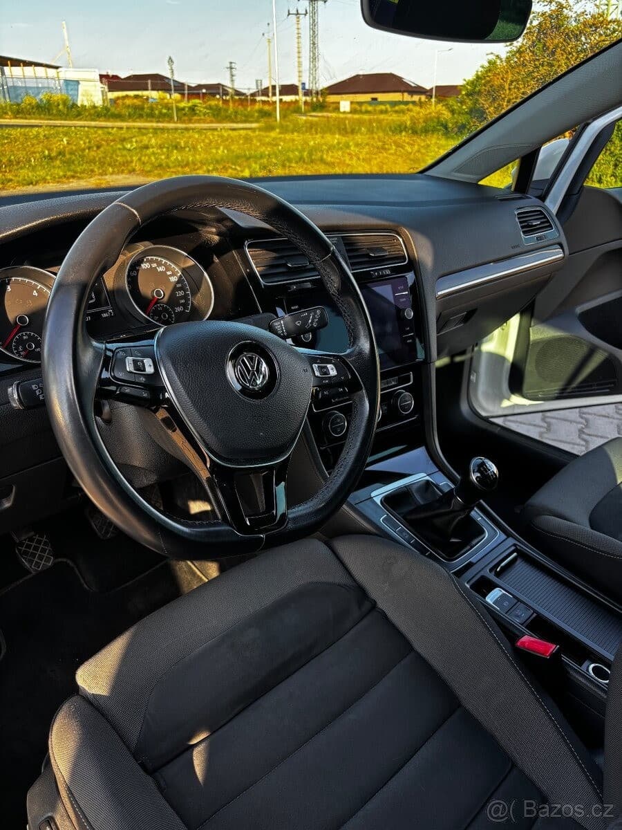 2019 Volkswagen GOLF - 10