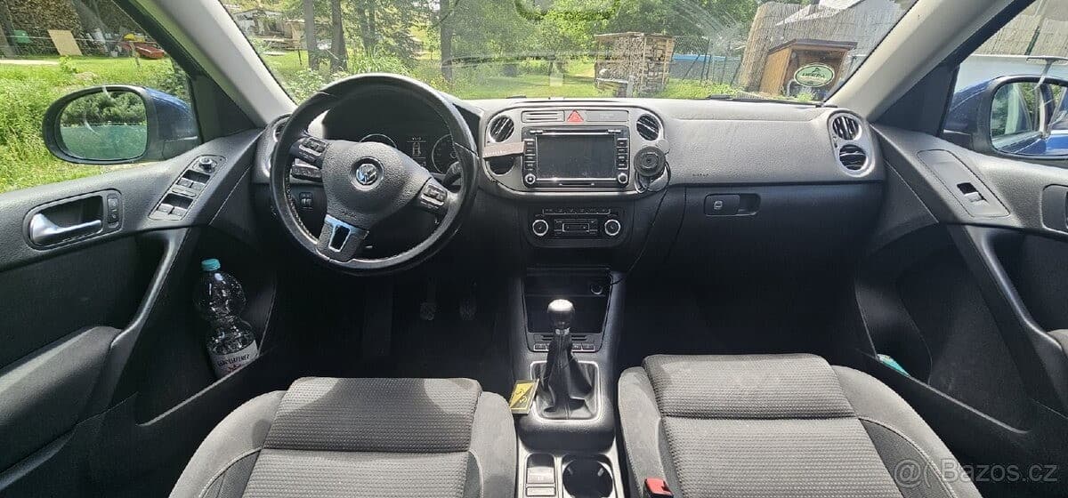 2011 Volkswagen TIGUAN - 12