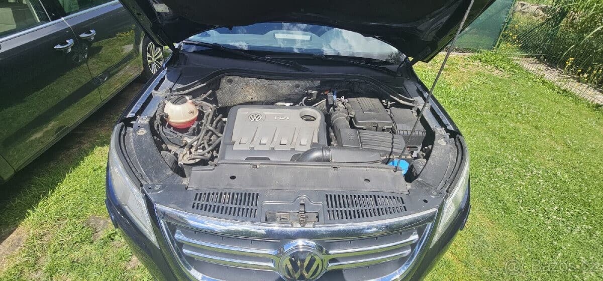 2011 Volkswagen TIGUAN - 3