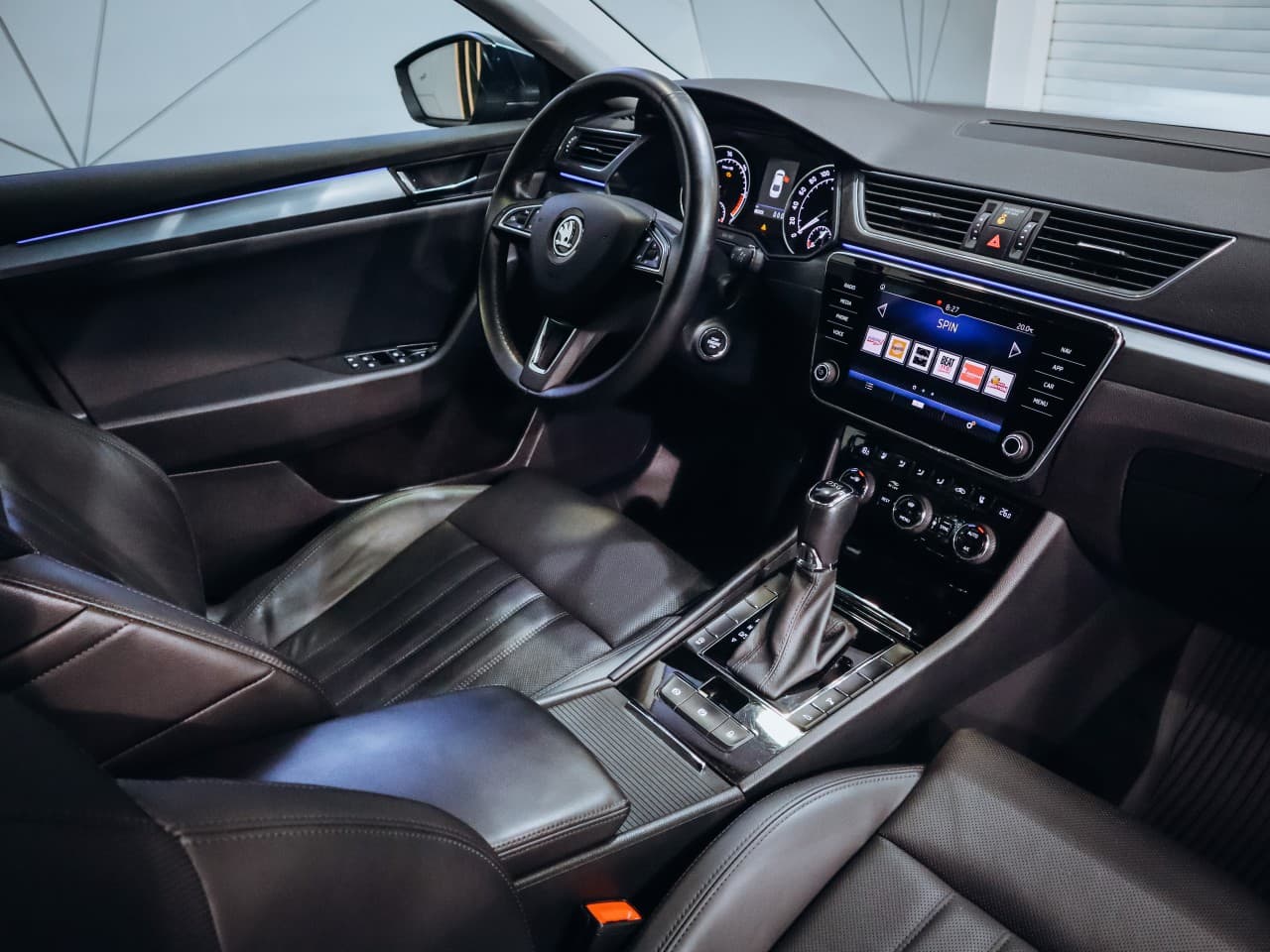 2018 Škoda SUPERB - 15