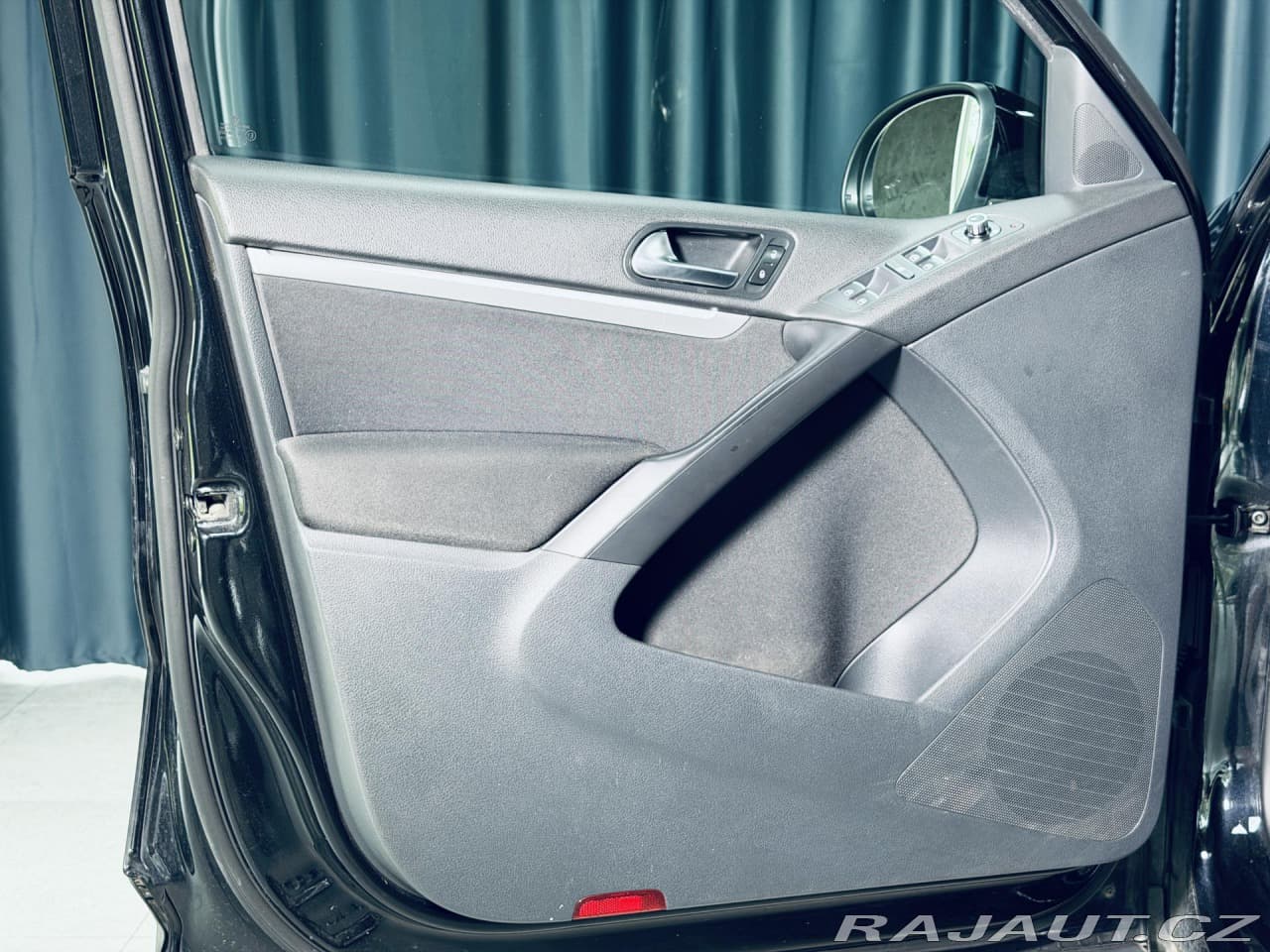 2013 Volkswagen TIGUAN - 11