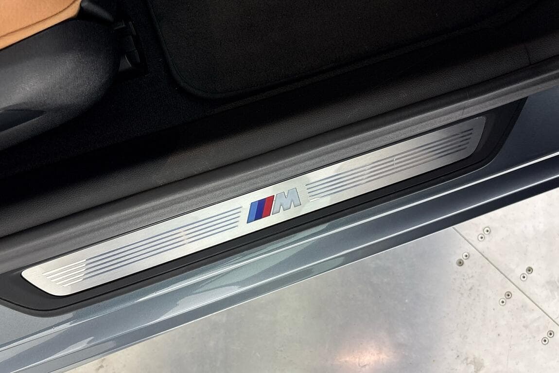 2017 BMW 5-SERIES - 16