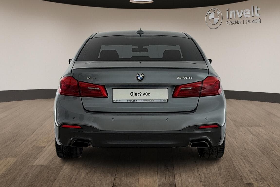 2017 BMW 5-SERIES - 4