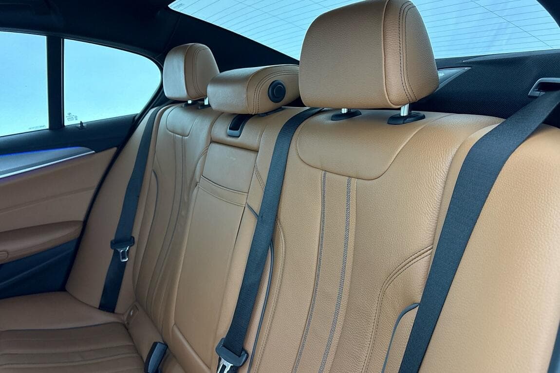 2017 BMW 5-SERIES - 8