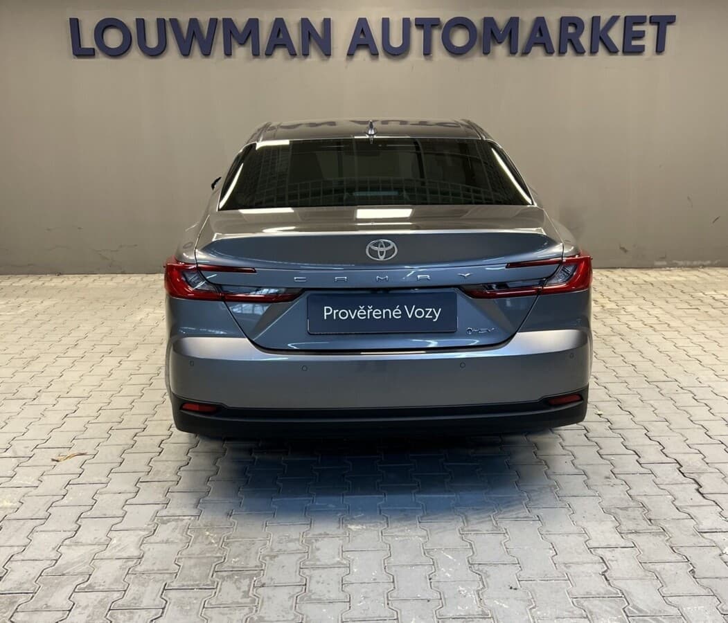 2025 Toyota CAMRY - 14