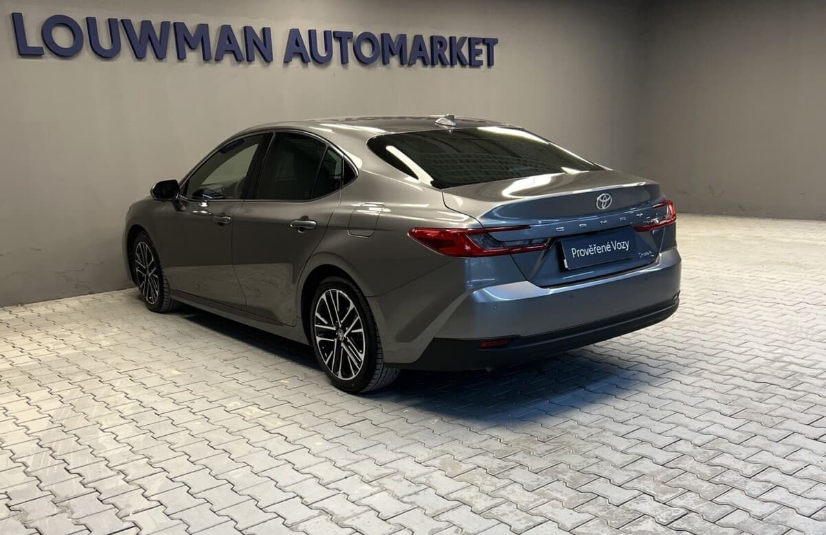 2025 Toyota CAMRY - 15