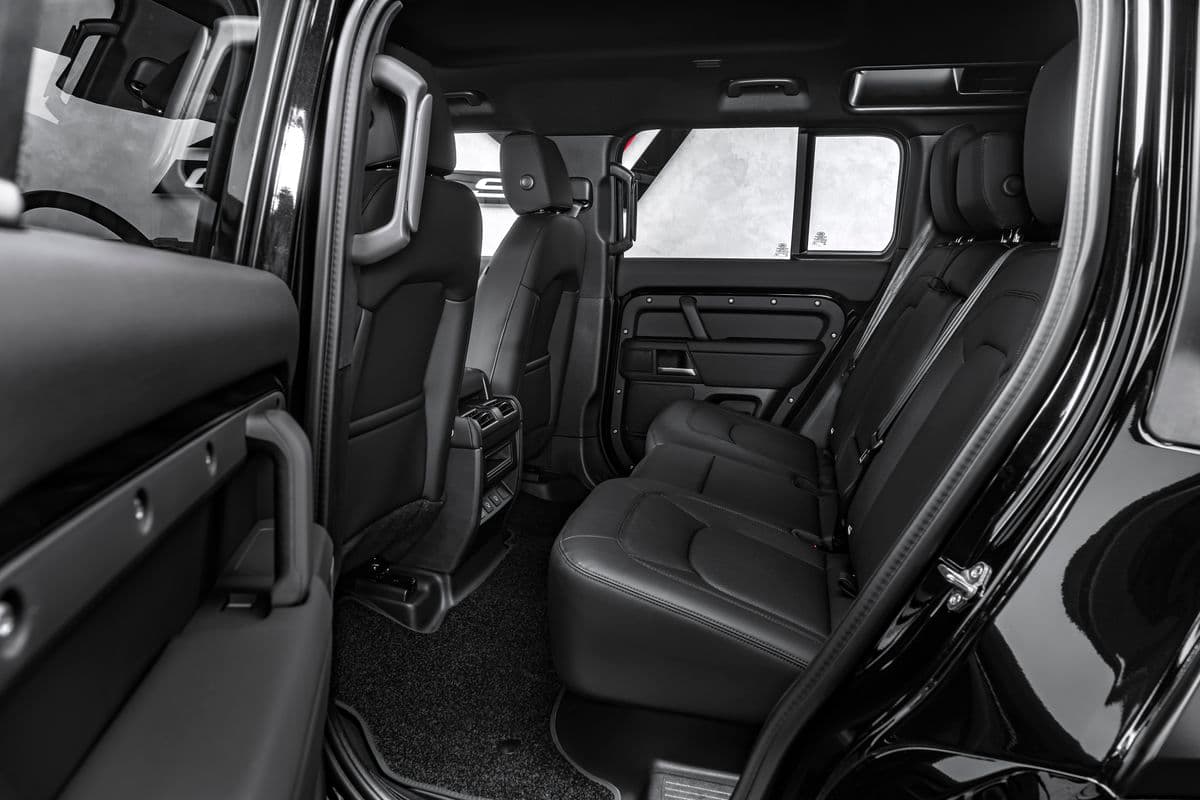 2025 Land Rover DEFENDER - 15