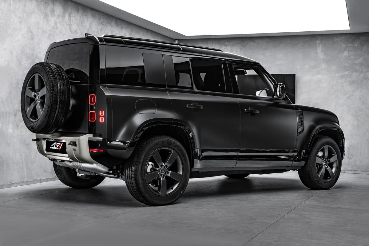 2025 Land Rover DEFENDER - 5