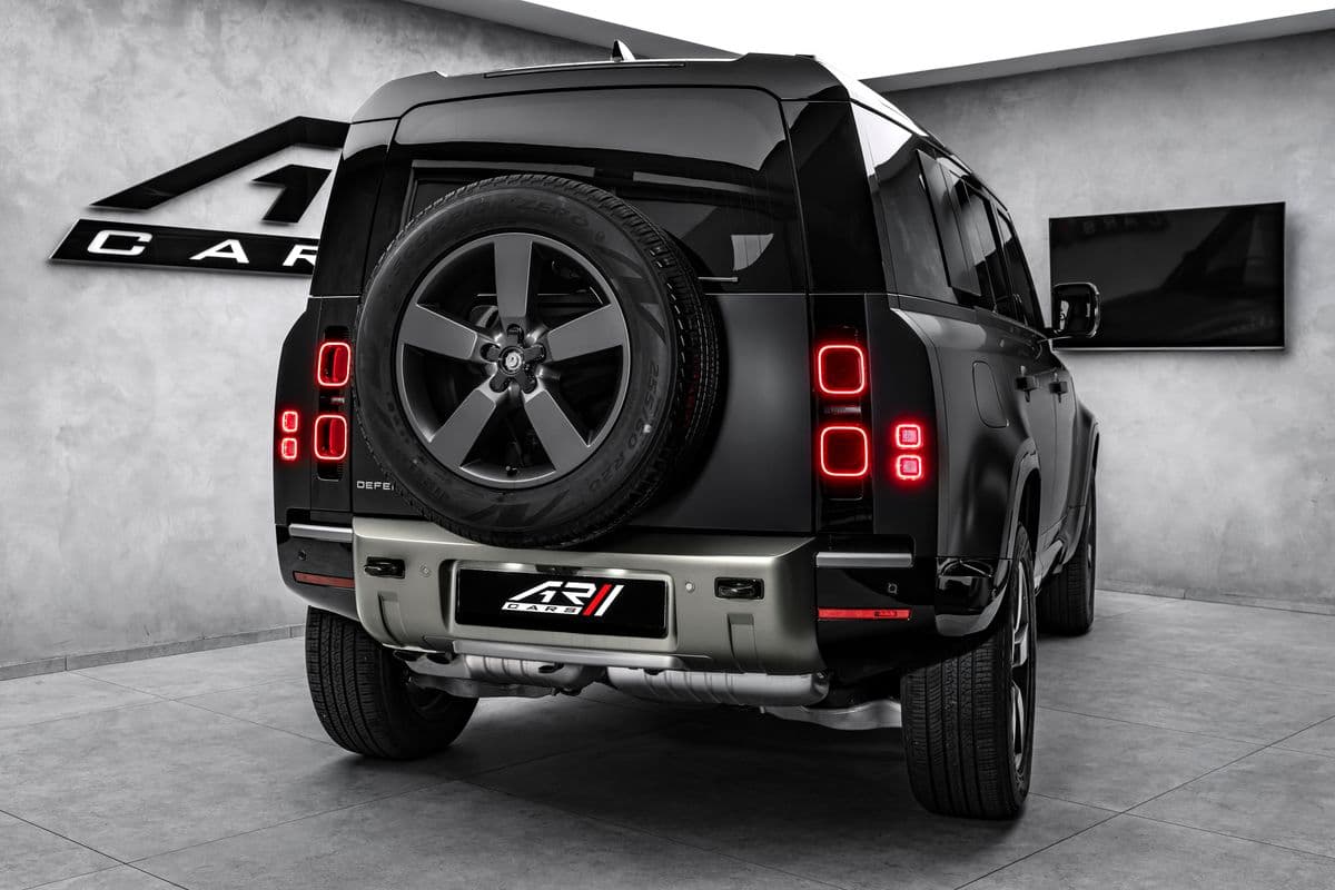 2025 Land Rover DEFENDER - 6