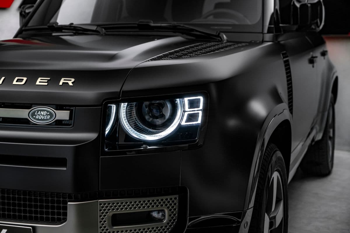 2025 Land Rover DEFENDER - 9