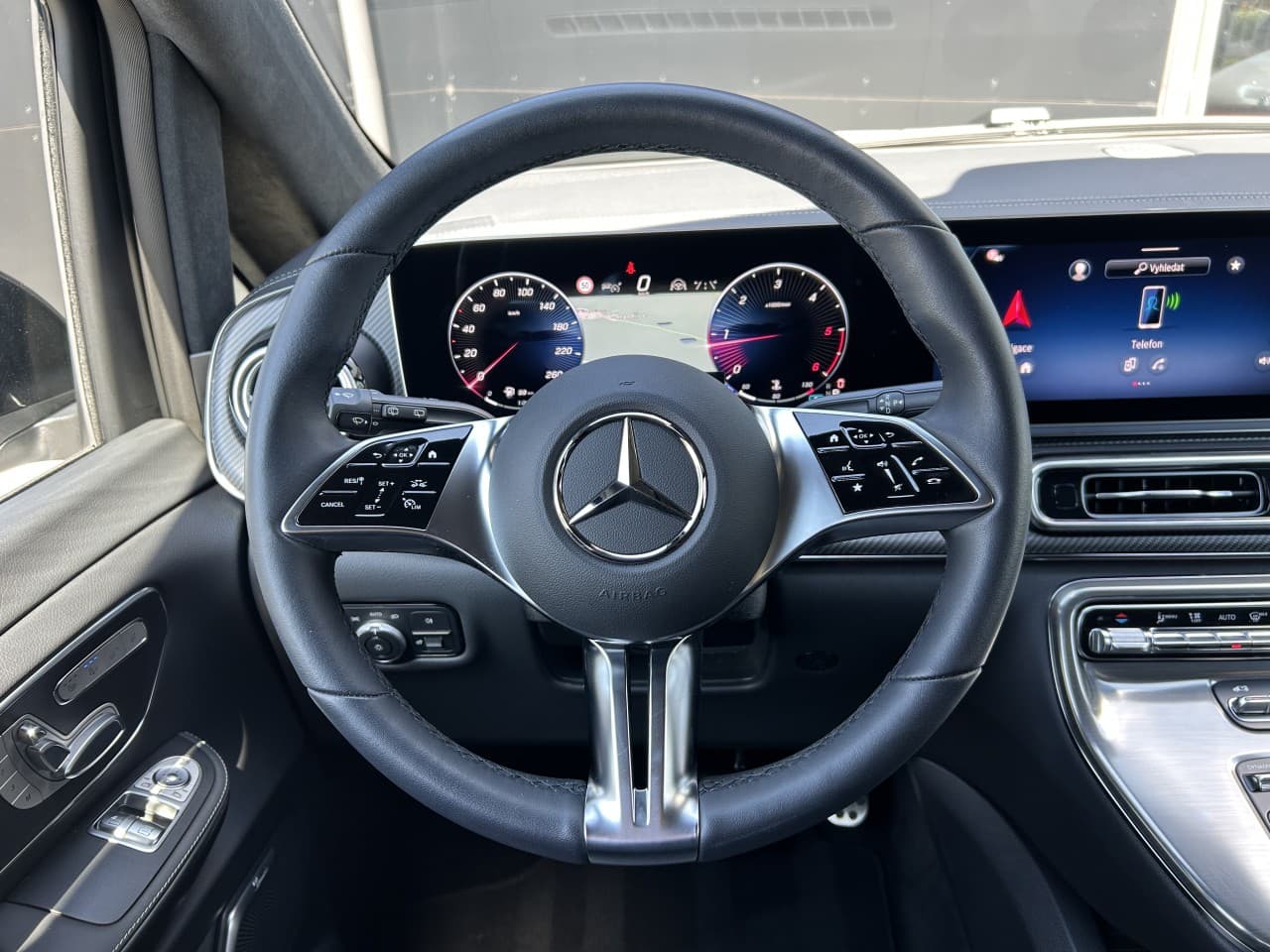 2025 Mercedes-Benz V-CLASS - 11