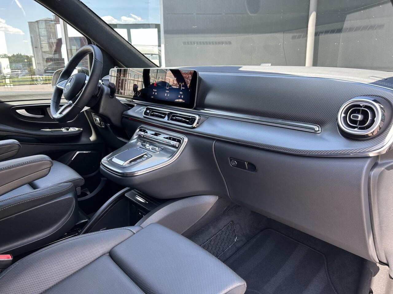 2025 Mercedes-Benz V-CLASS - 12