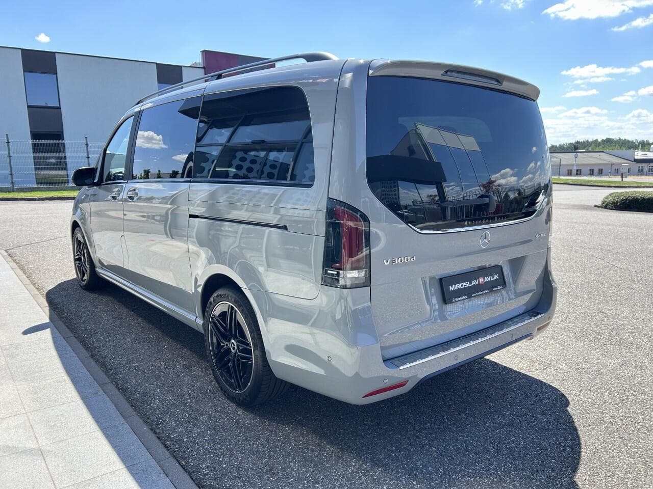 2025 Mercedes-Benz V-CLASS - 7