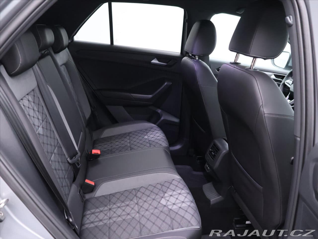 2022 Volkswagen T-ROC - 13