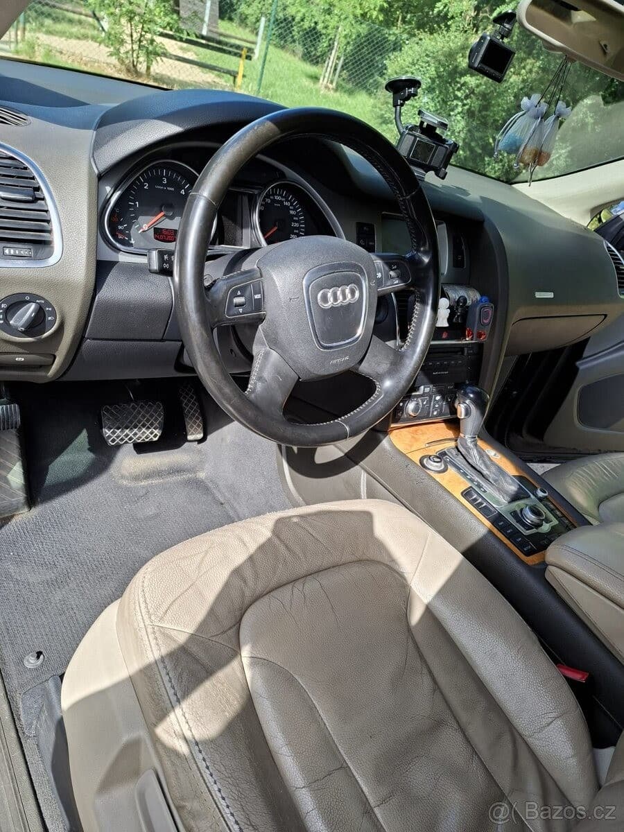 Audi Q7 - 3