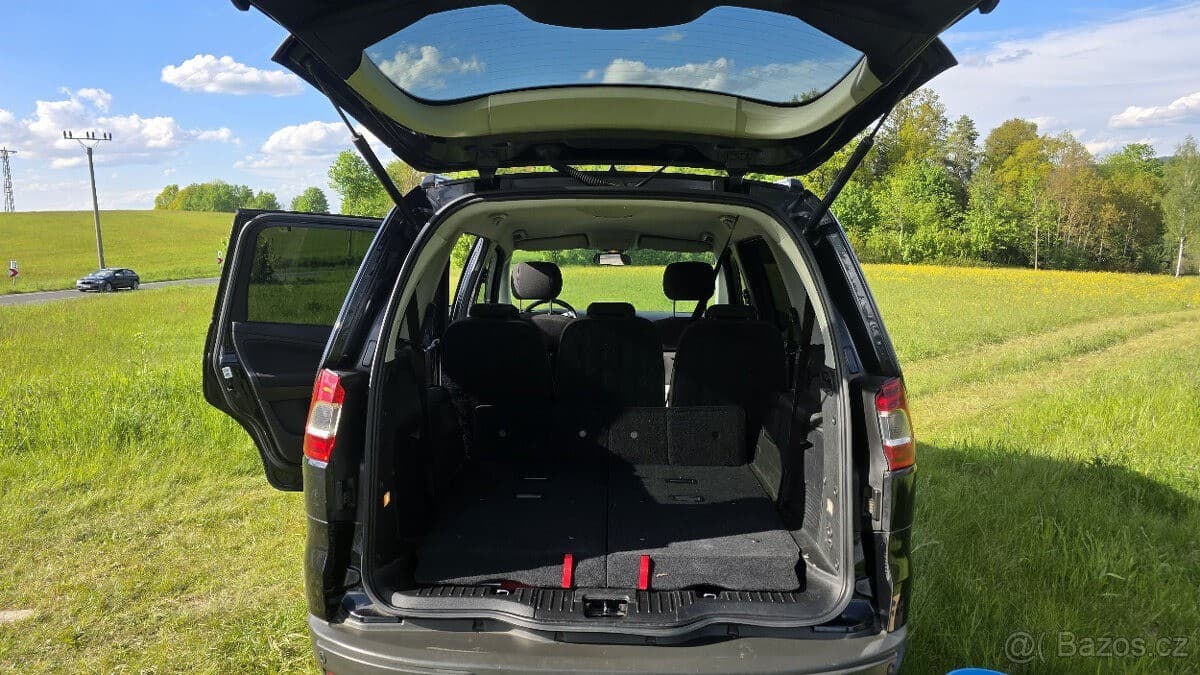 2011 Ford GALAXY - 12