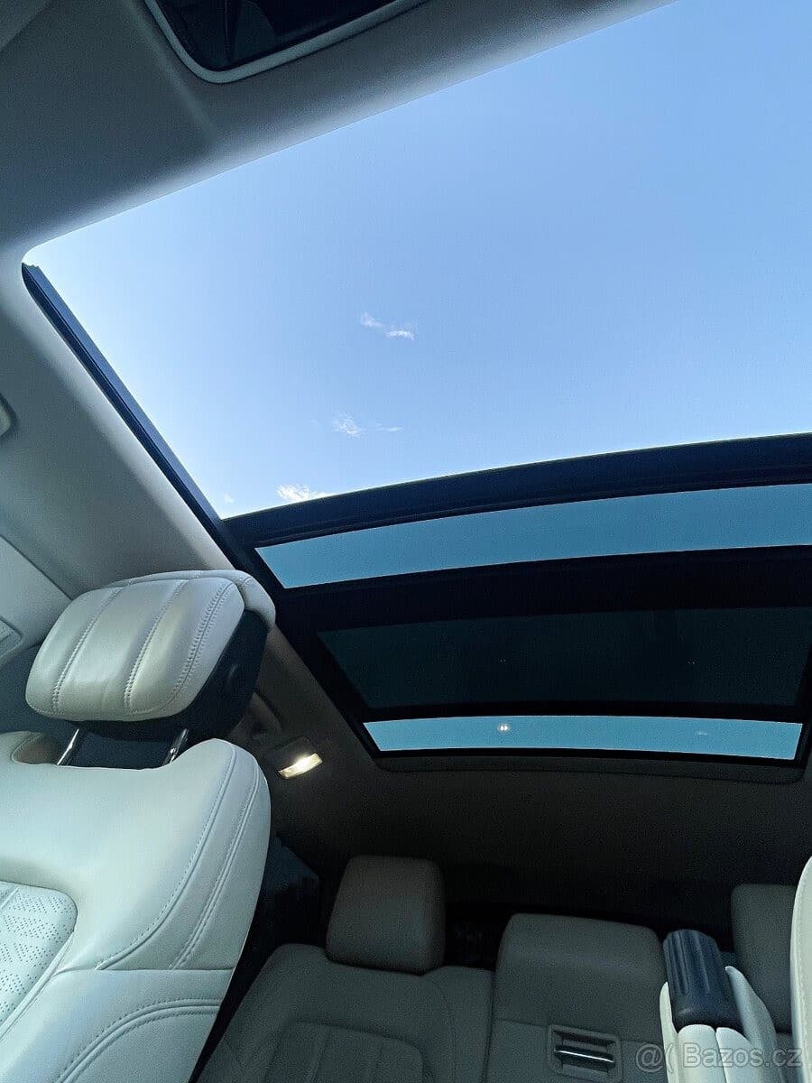 2021 Land Rover RANGE ROVER - 19