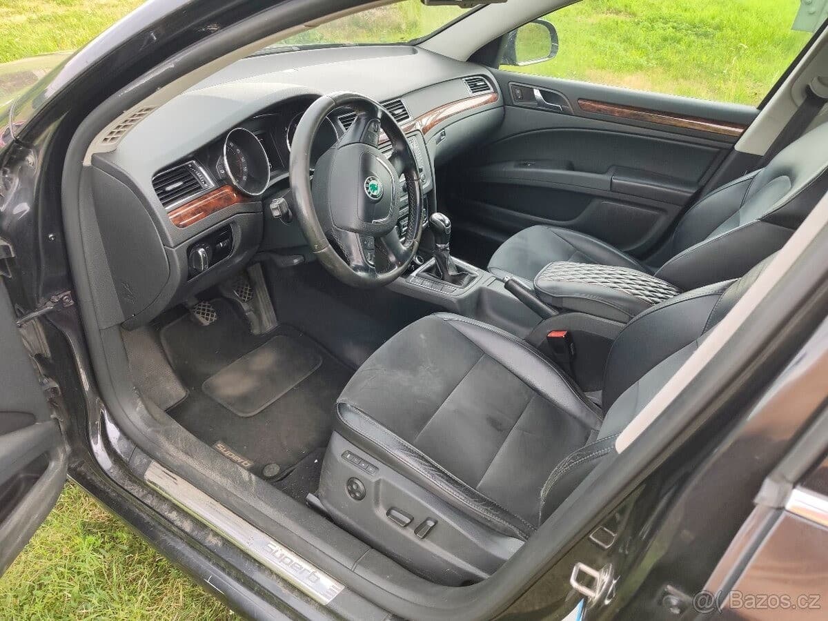 Škoda SUPERB - 11